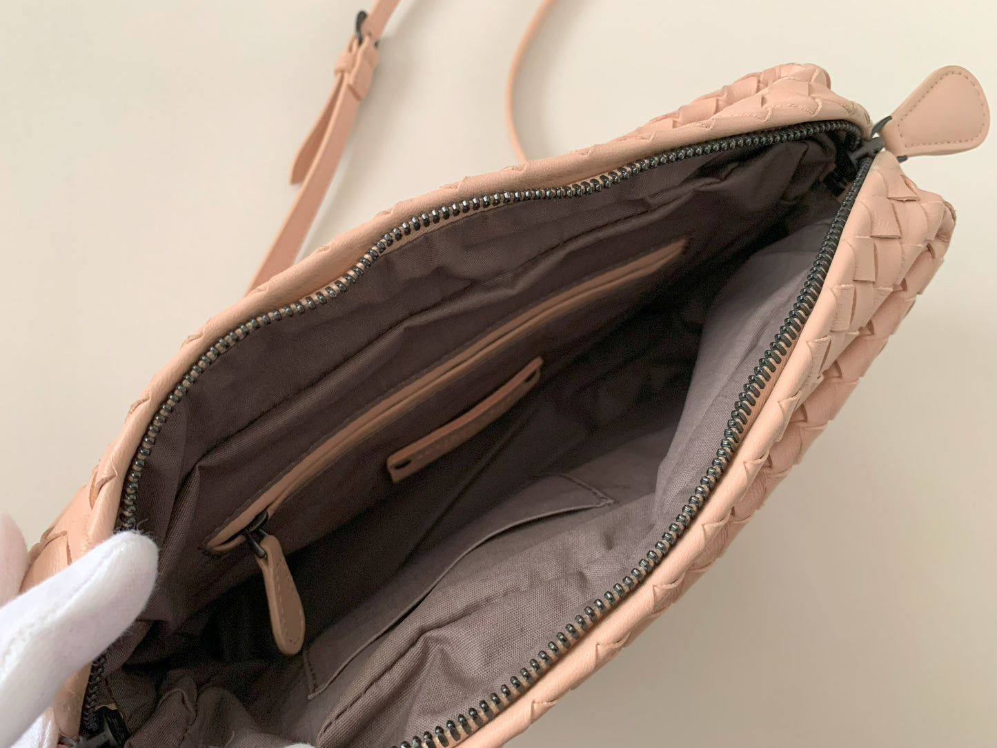 BOTTEGA VENETA ボッテガヴェネタ ショルダーバッグ イントレチャート 12108