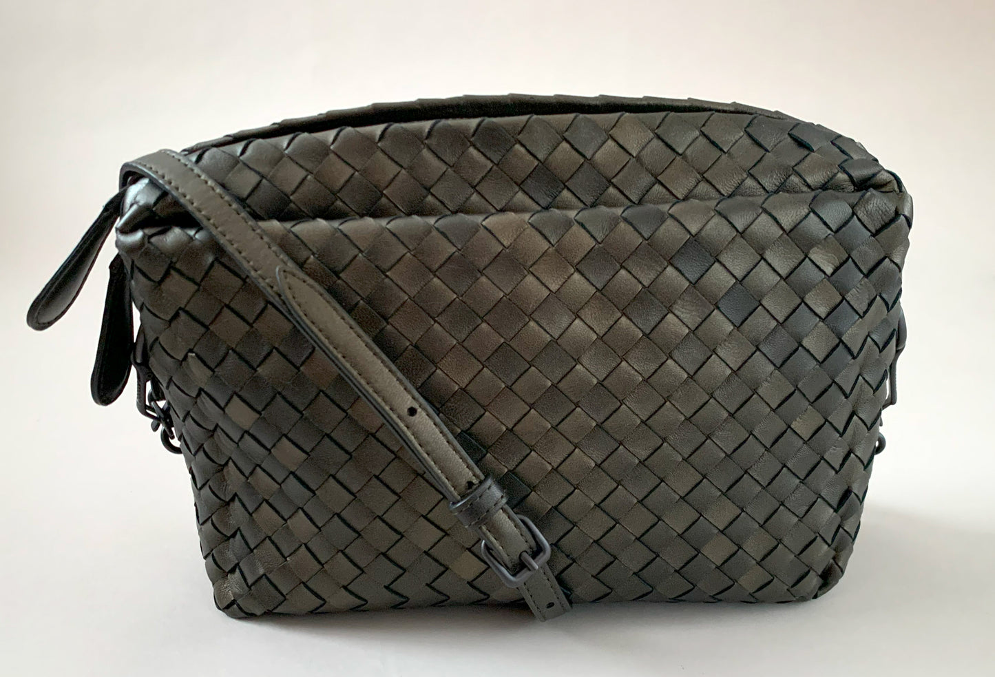 BOTTEGA VENETA ボッテガヴェネタ ショルダーバッグ イントレチャート 12110