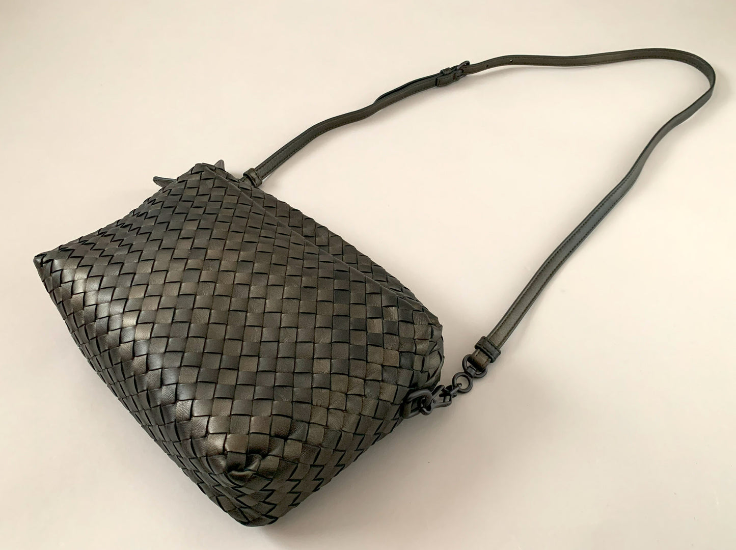 BOTTEGA VENETA ボッテガヴェネタ ショルダーバッグ イントレチャート 12110