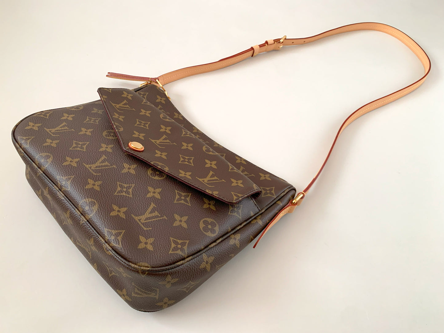 LOUIS VUITTON ルイ・ヴィトン ショルダーバッグ マビヨン 12111