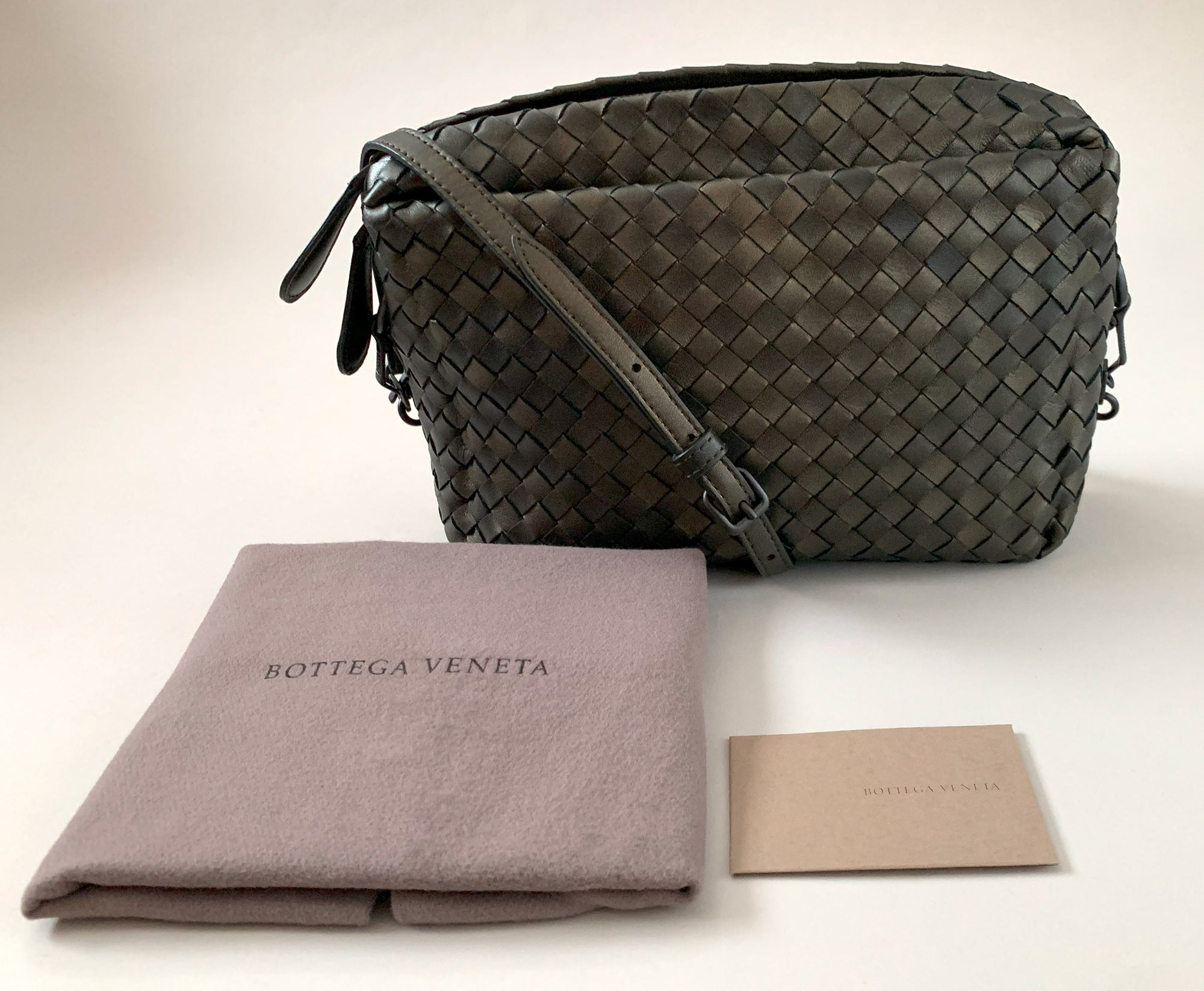 BOTTEGA VENETA ボッテガヴェネタ ショルダーバッグ イントレ